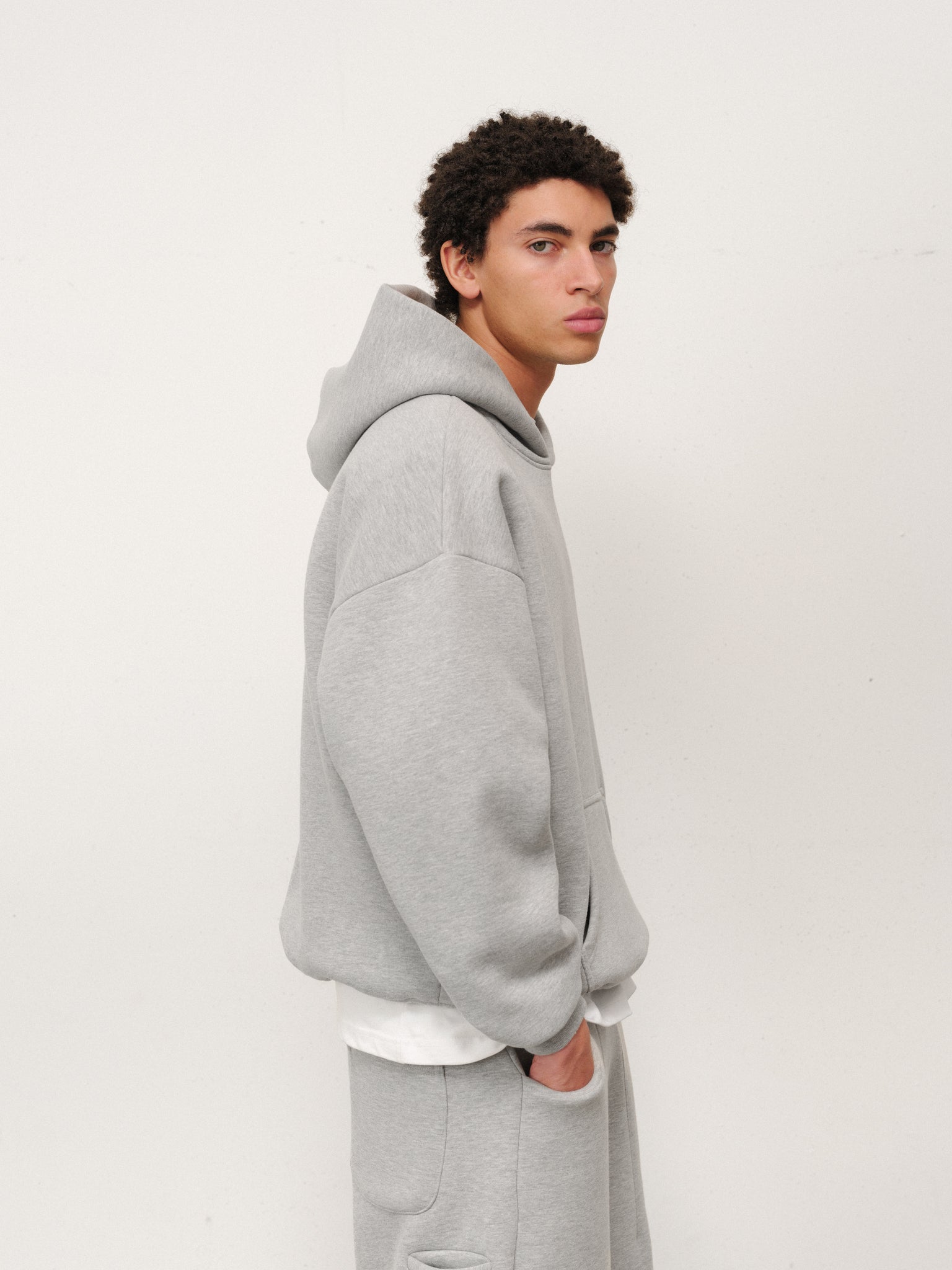 COZY HOODIE - GREY