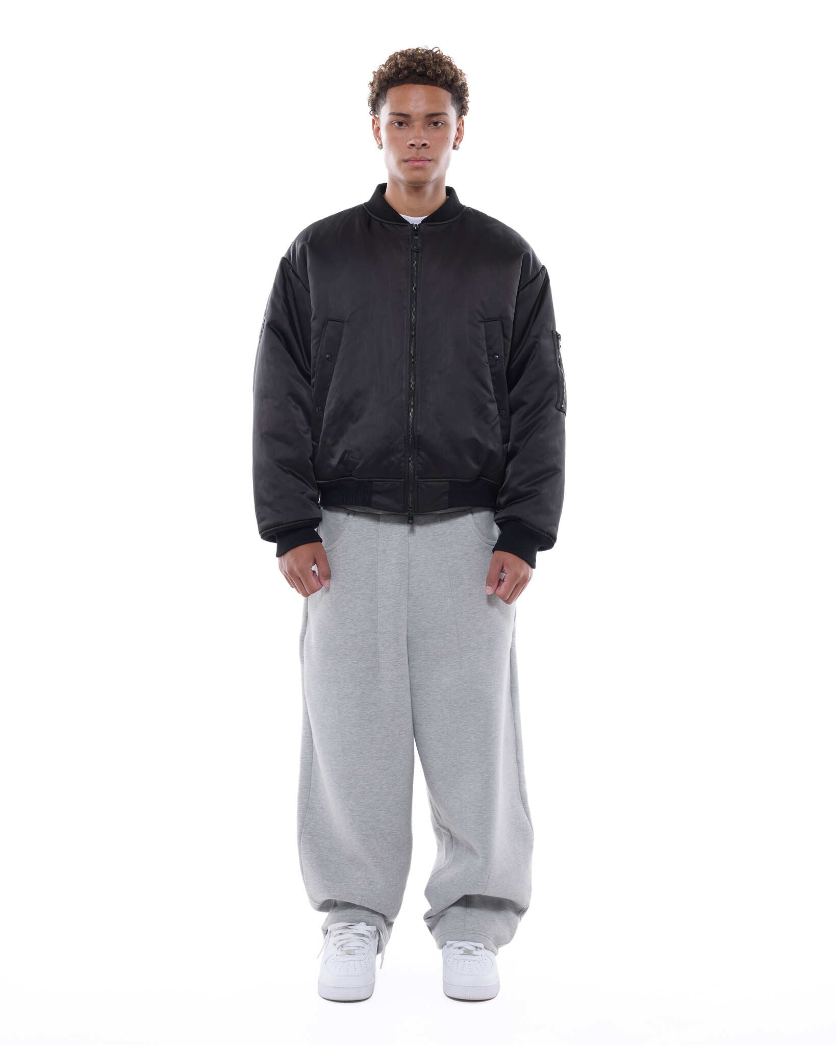 BOMBER JACKET - BLACK