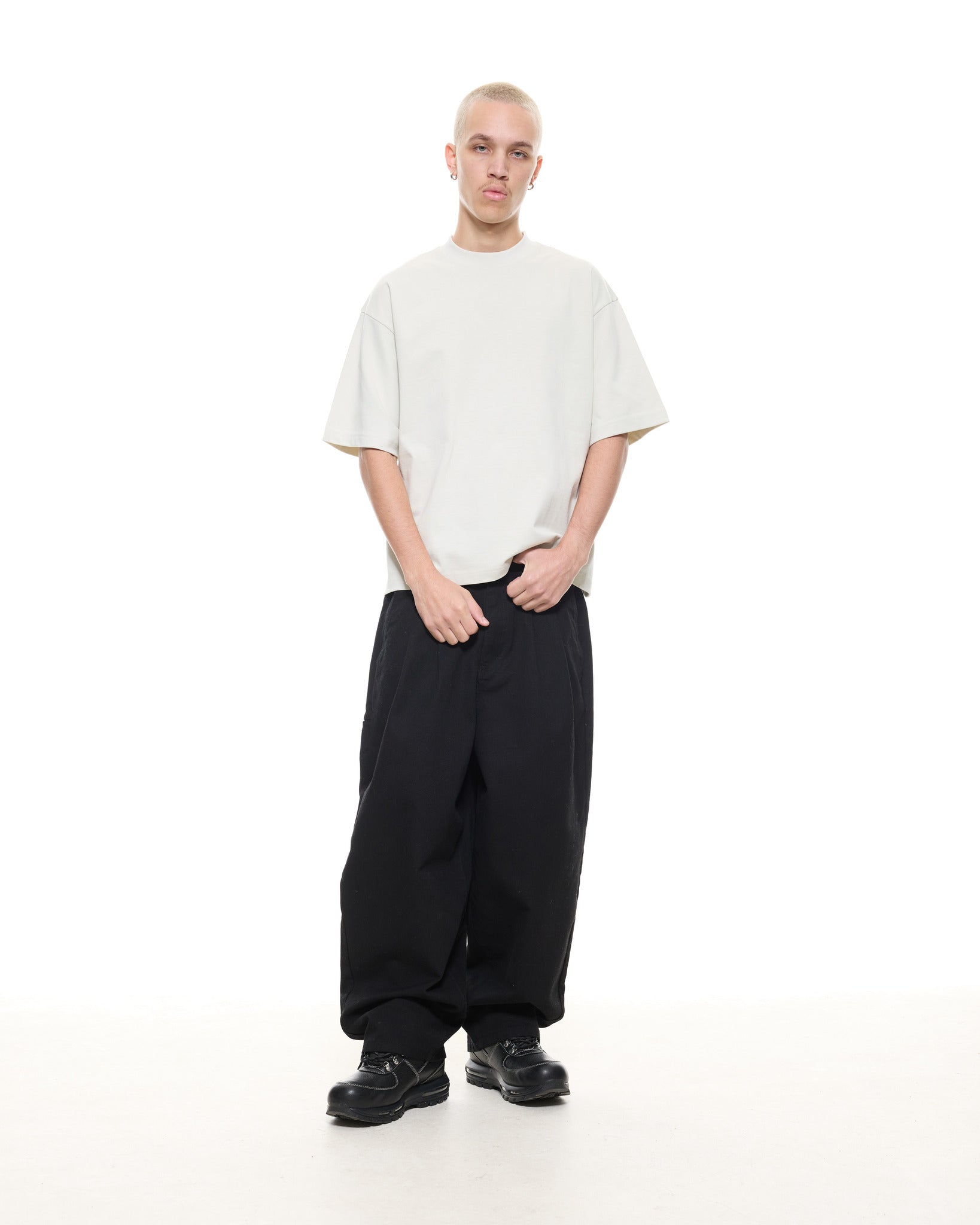 SIGNATURE BLANK T-SHIRT - CHALK - SWEATS EU