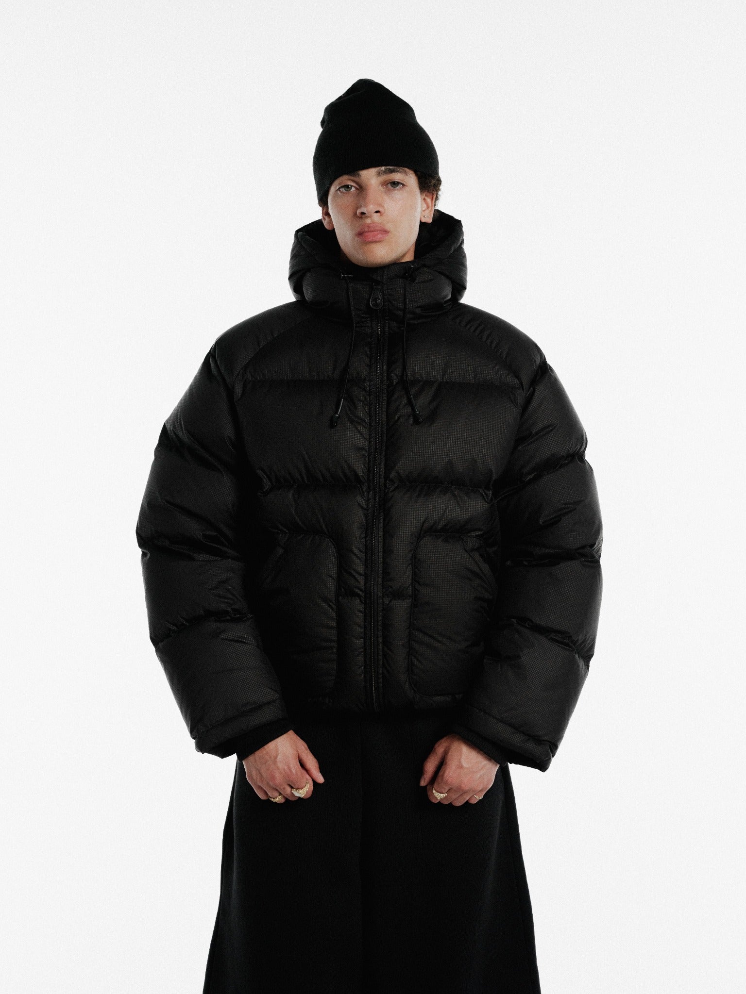 HOODED PUFFER JACKET - BLACK