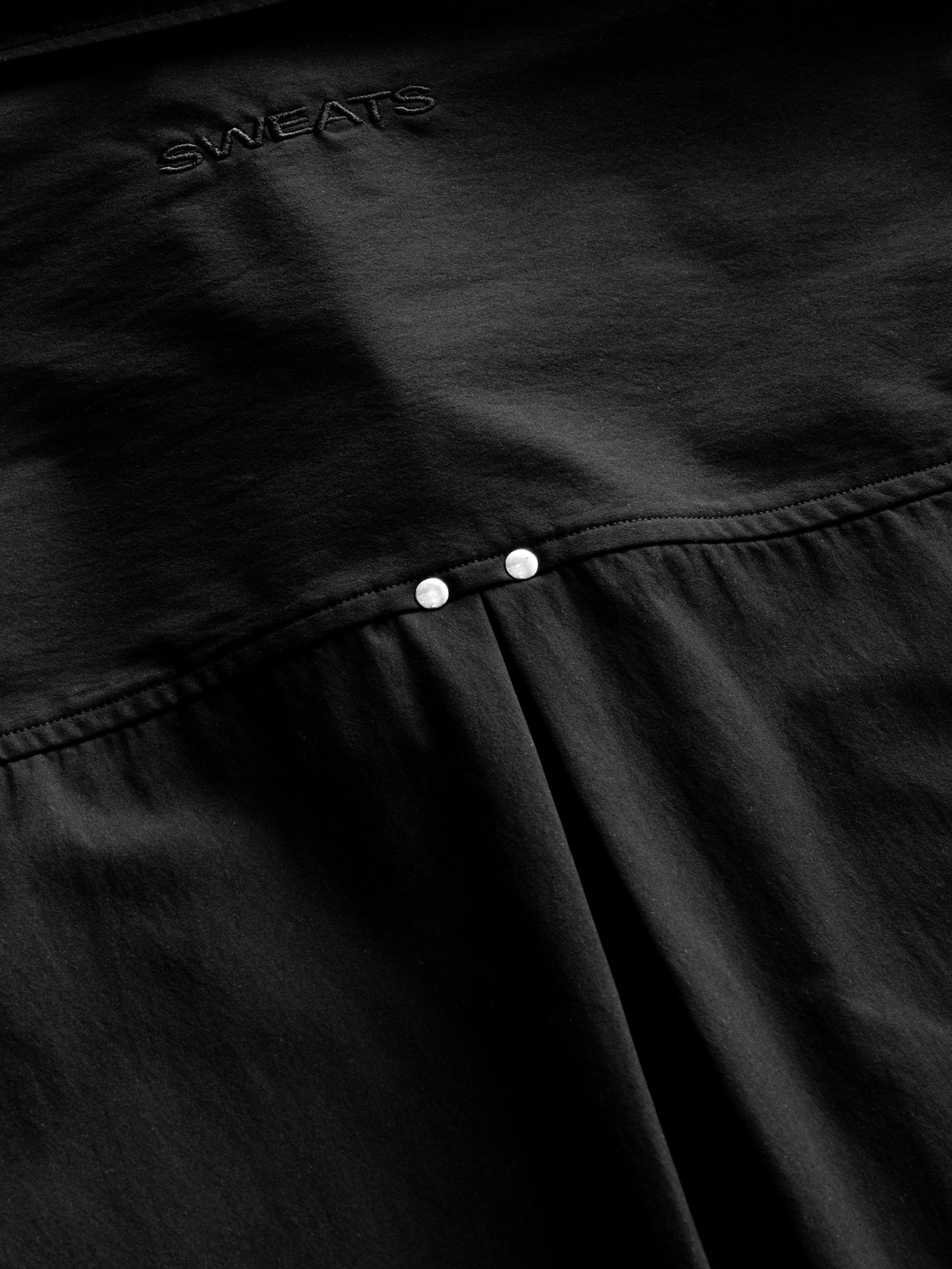 SIGNATURE BUTTON UP - BLACK