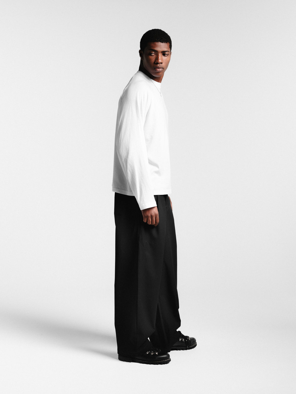 PLEATED PANT - BLACK