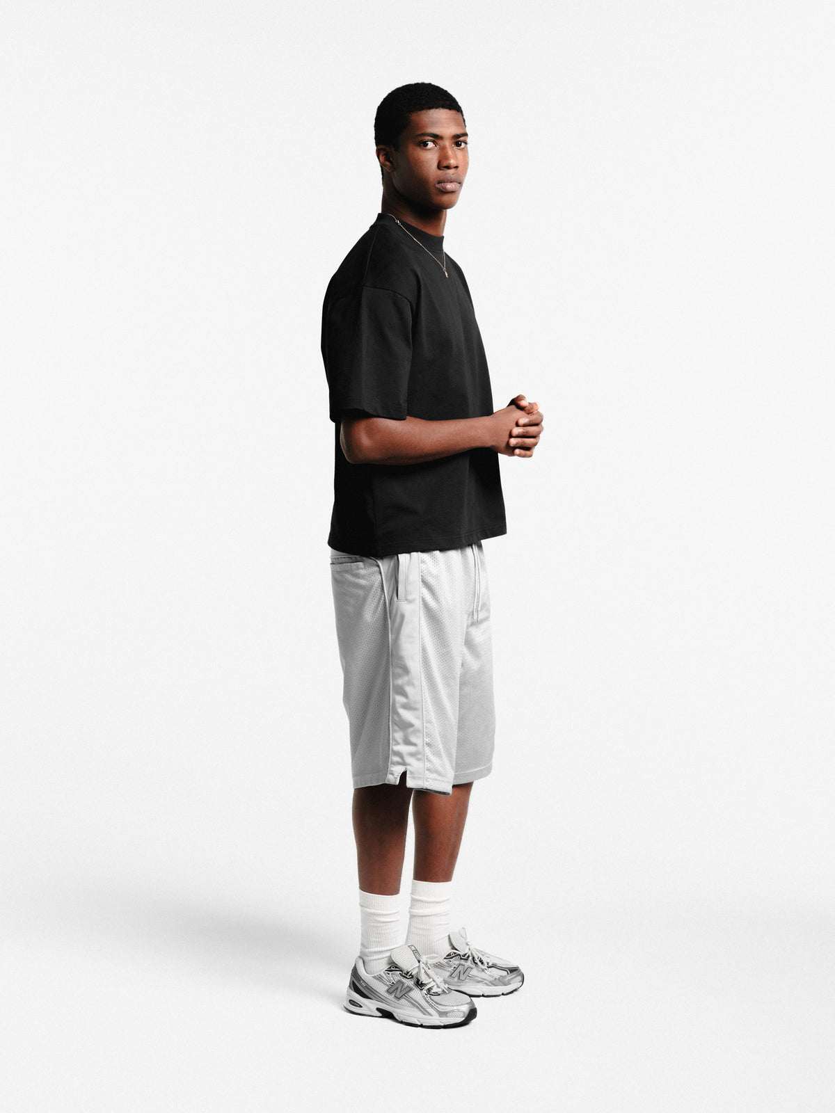 MESH SHORT - GREY
