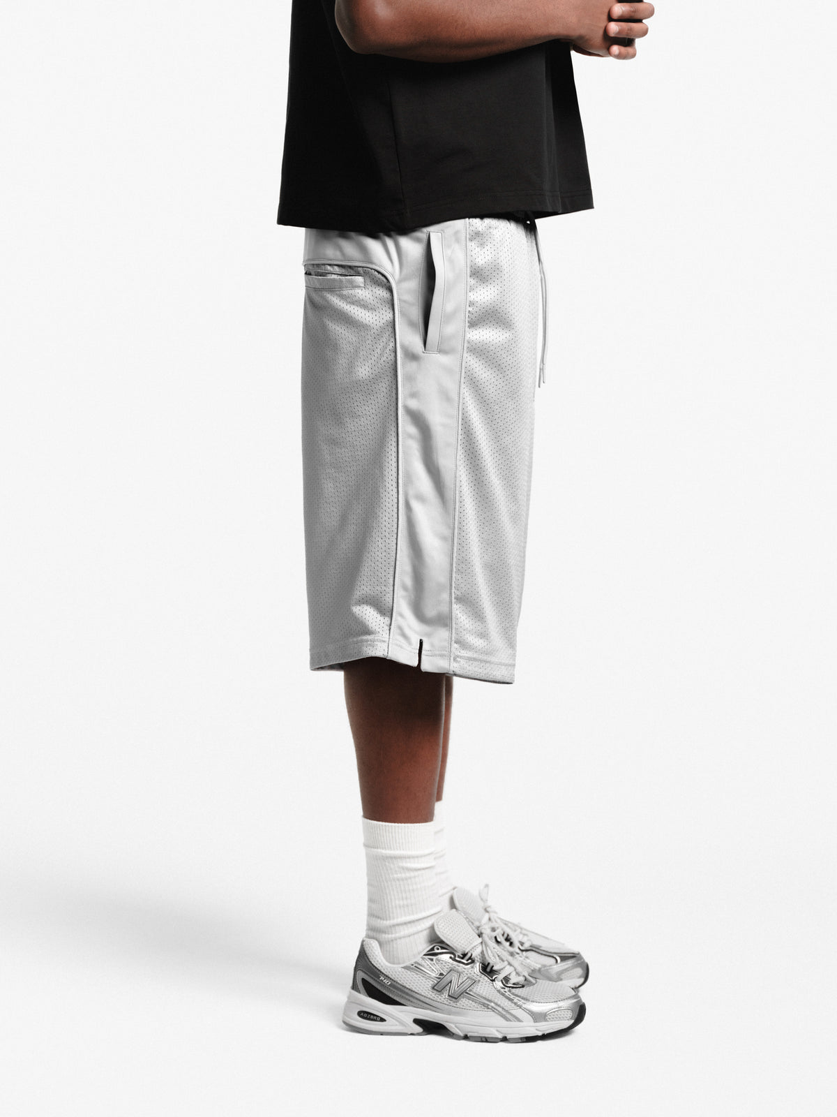MESH SHORT - GREY