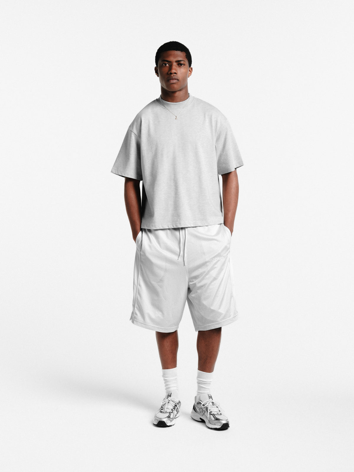 MESH SHORT - WHITE