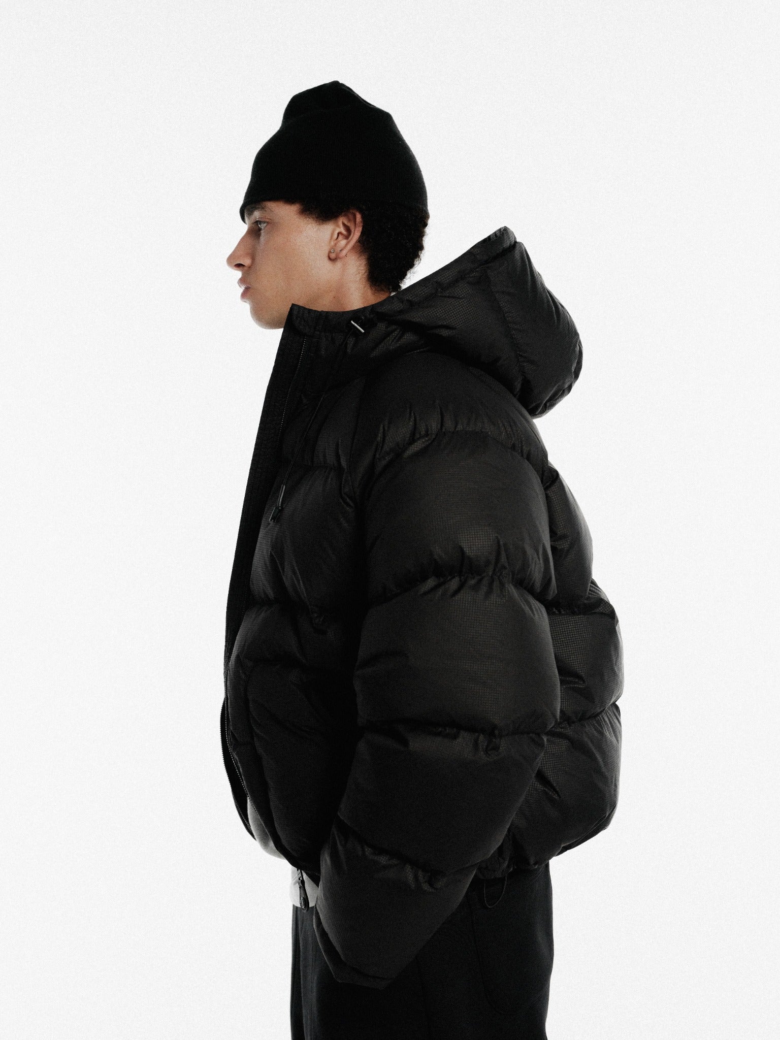HOODED PUFFER JACKET - BLACK