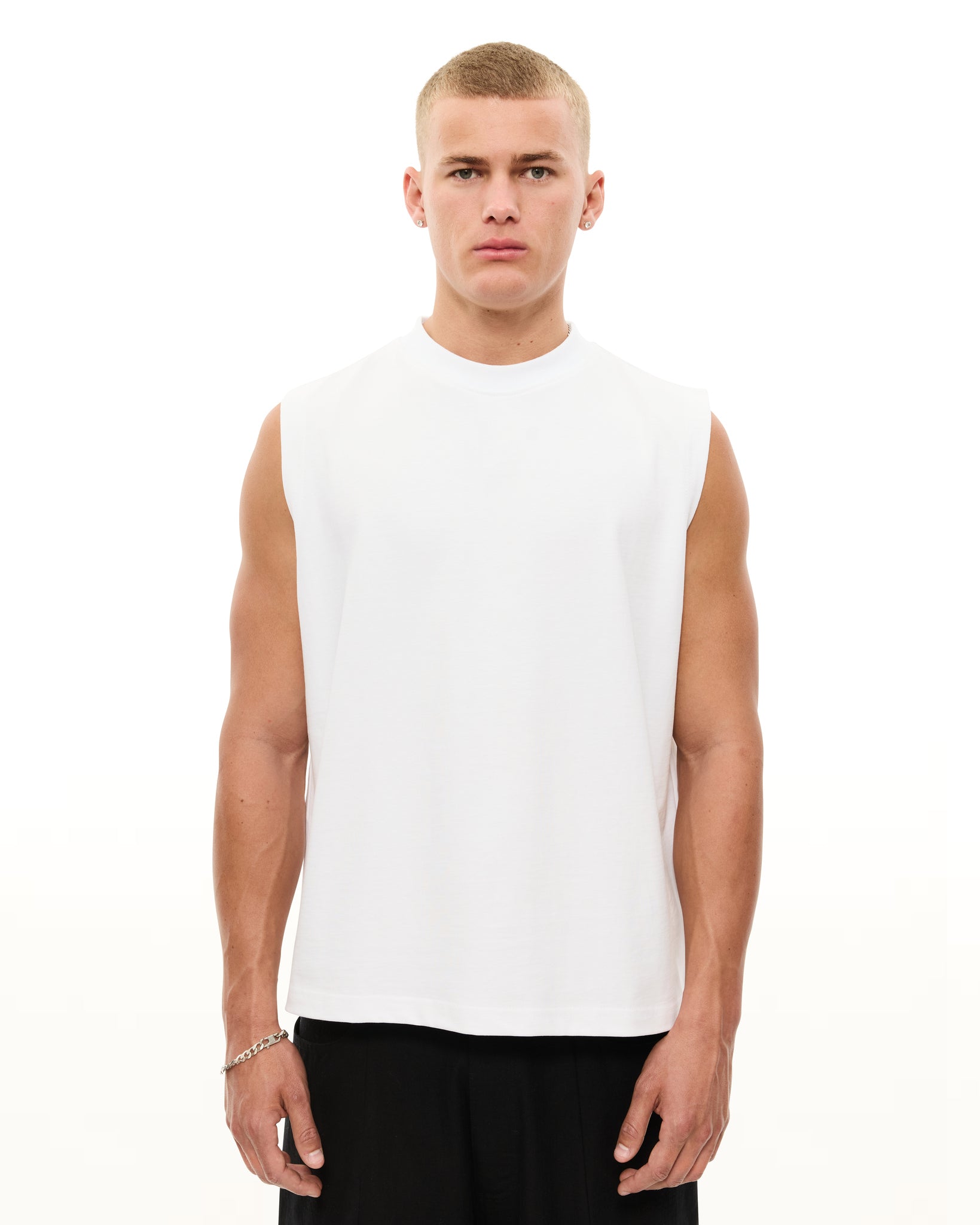 MUSCLE TEE - WHITE