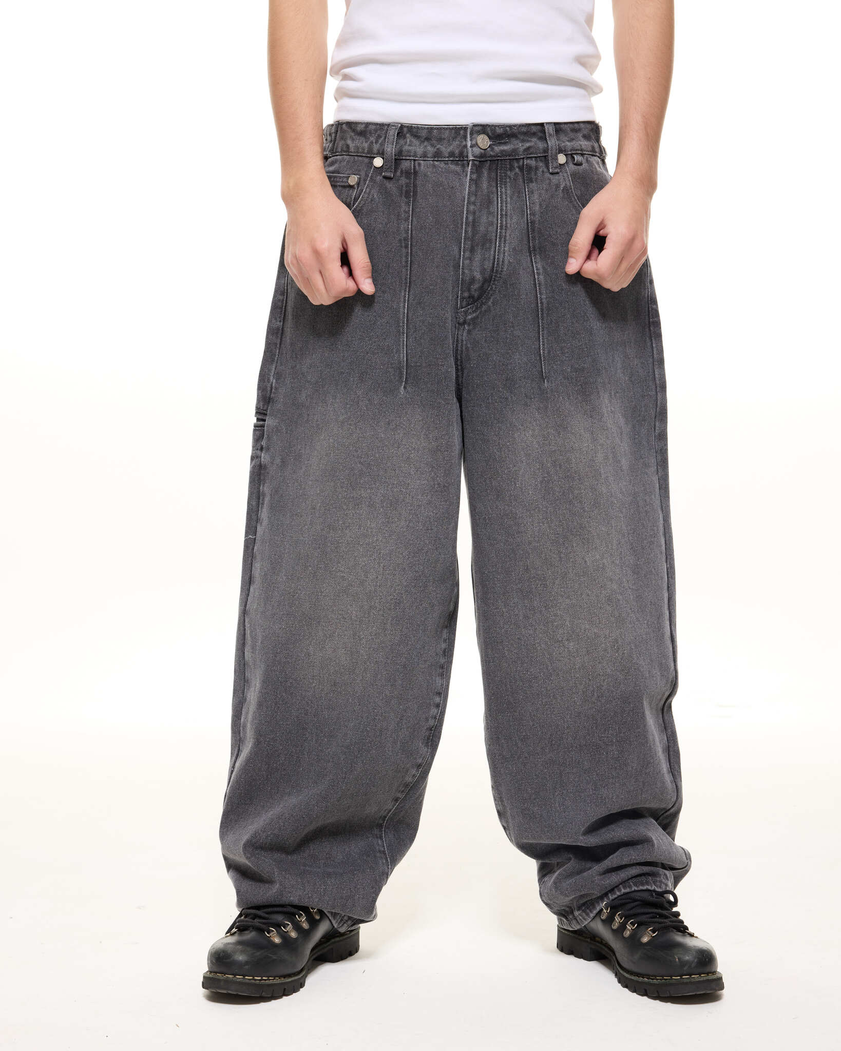 DENIM BAGGY JEANS - WASHED BLACK