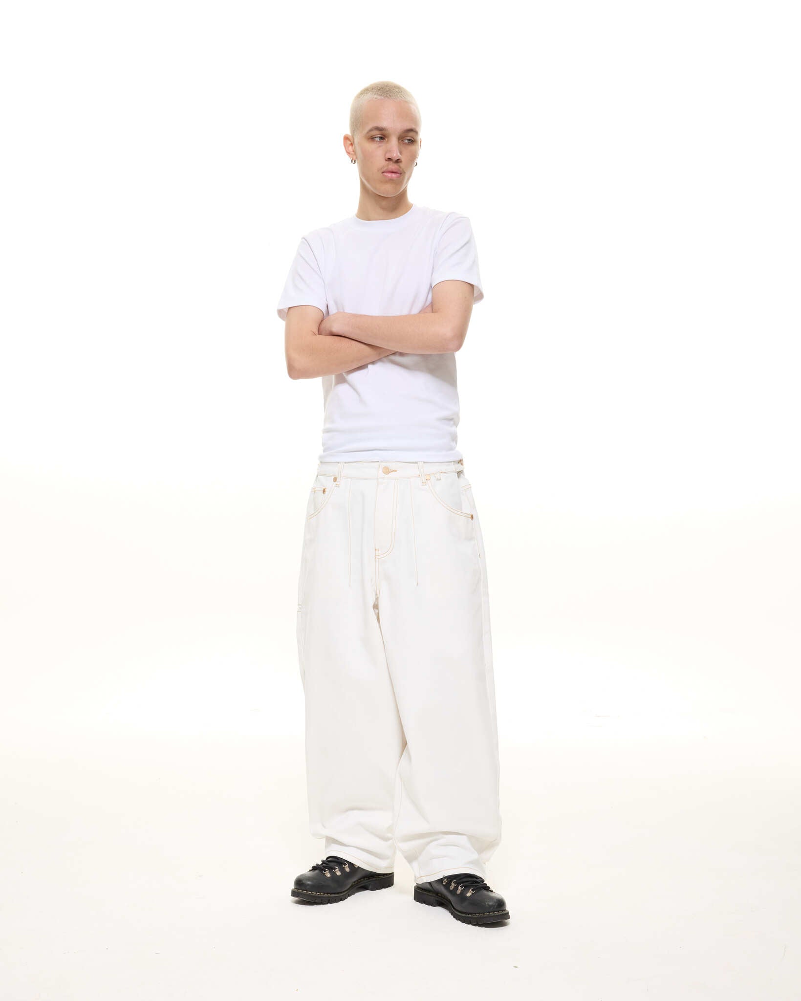 DENIM BAGGY JEANS - WHITE