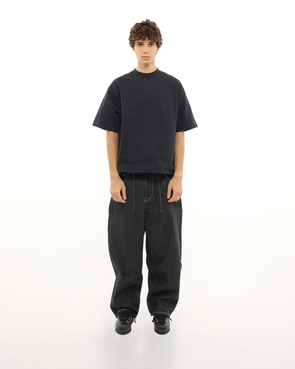 SIGNATURE BLANK T-SHIRT - BLACK - SWEATS EU