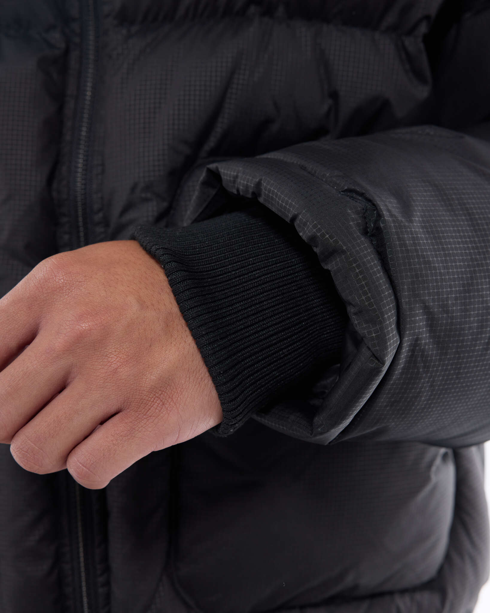 HOODED PUFFER JACKET - BLACK