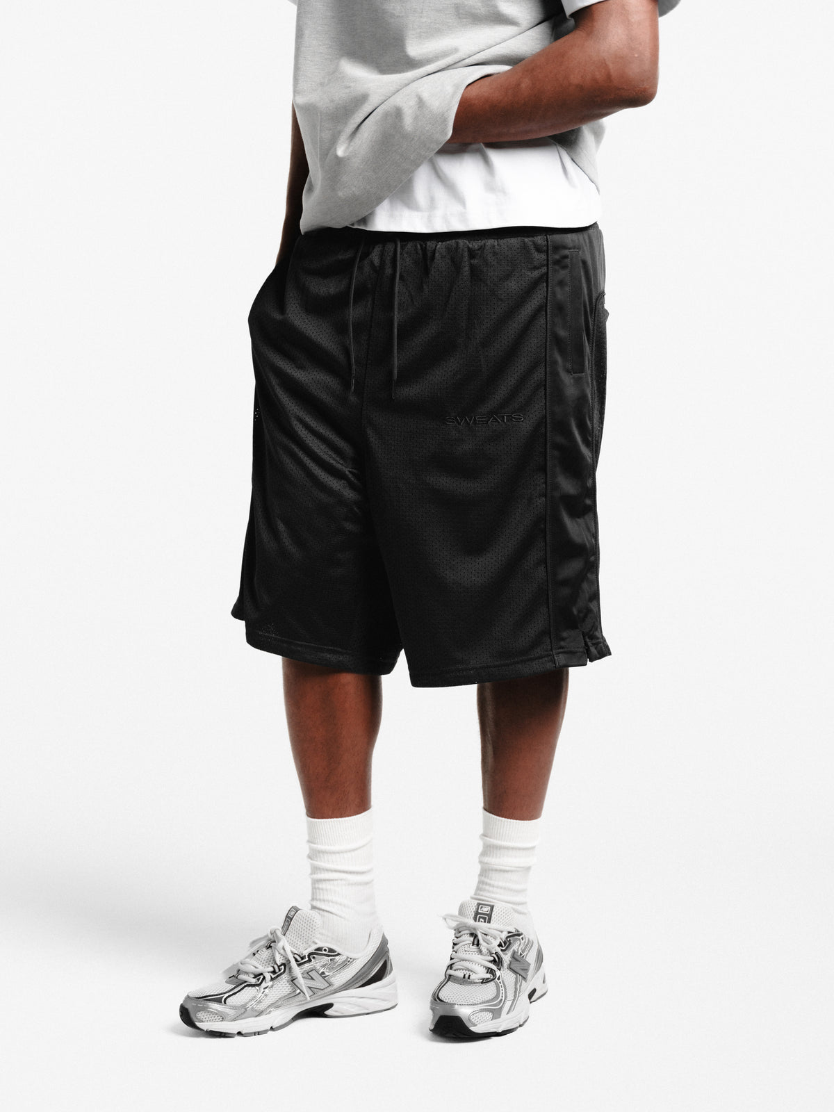 MESH SHORT - BLACK