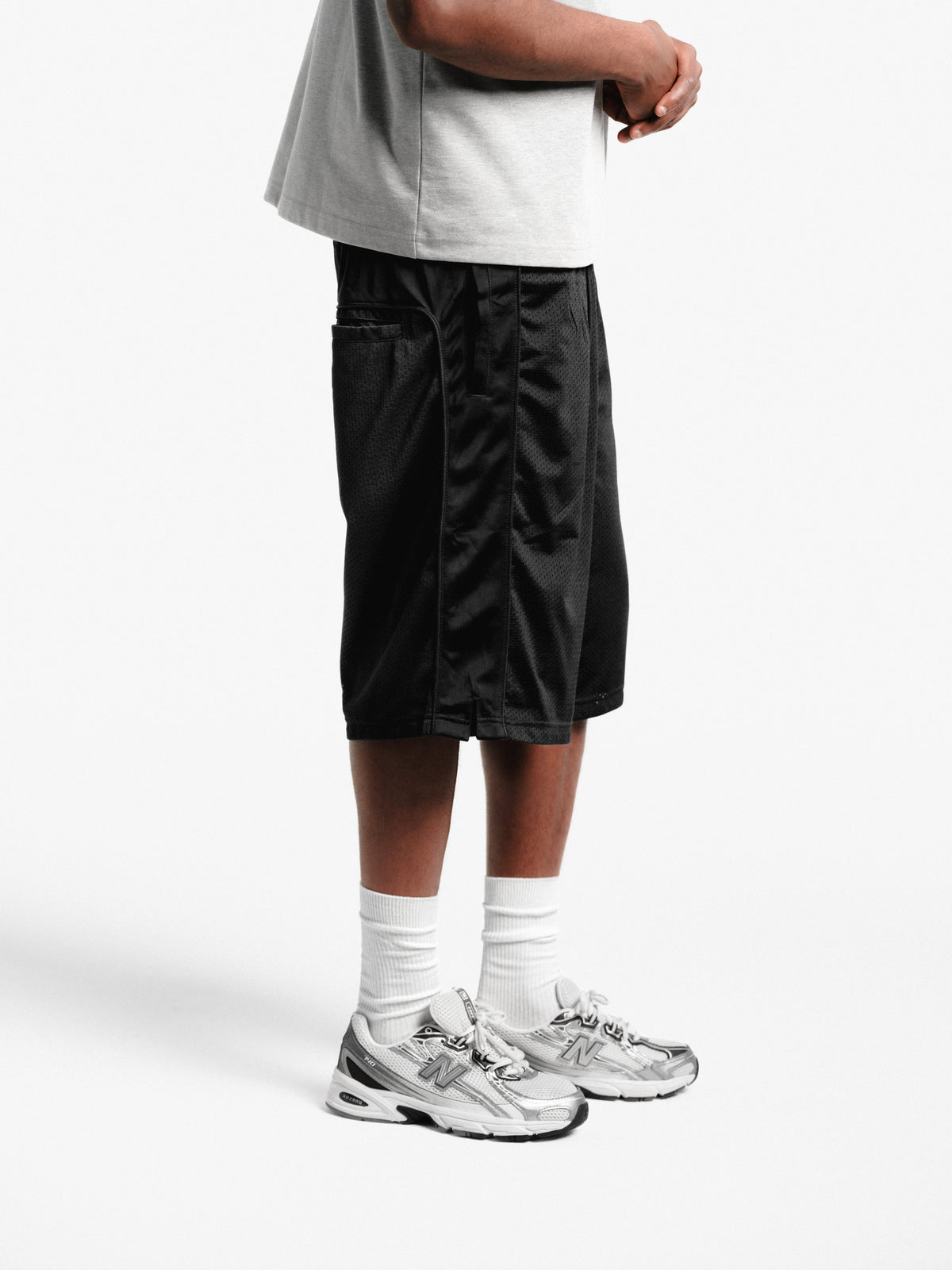 MESH SHORT - BLACK