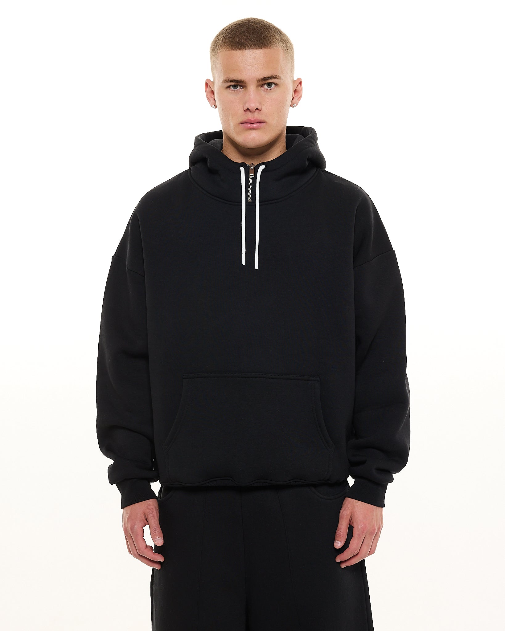 COZY TECH HOODIE - BLACK