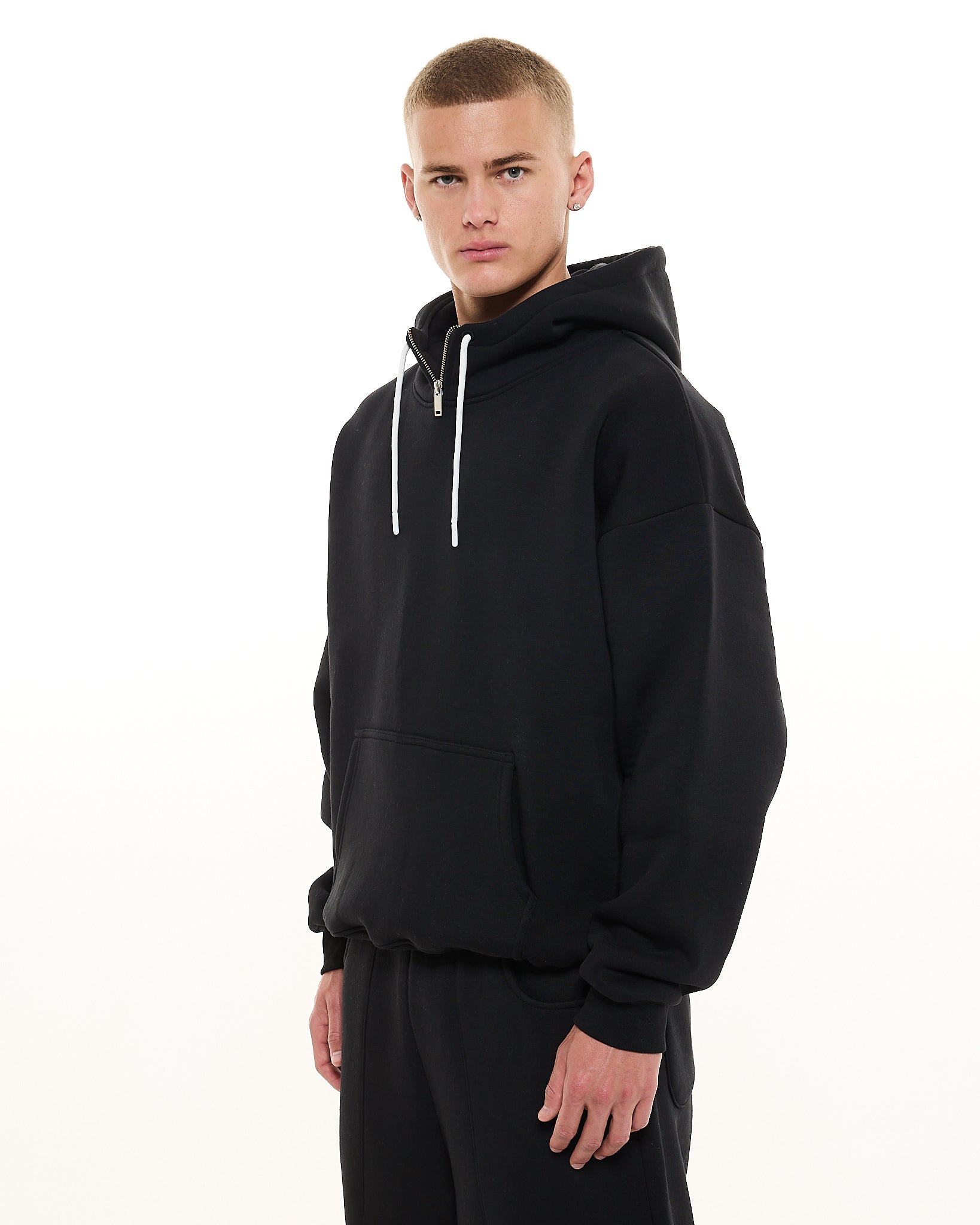 COZY TECH HOODIE - BLACK