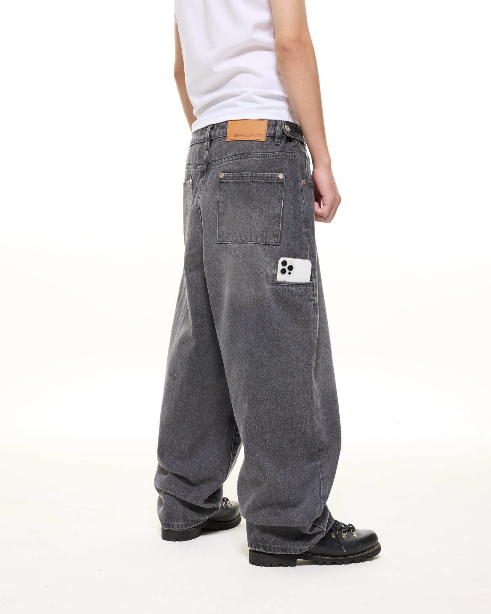 DENIM BAGGY JEANS - WASHED BLACK