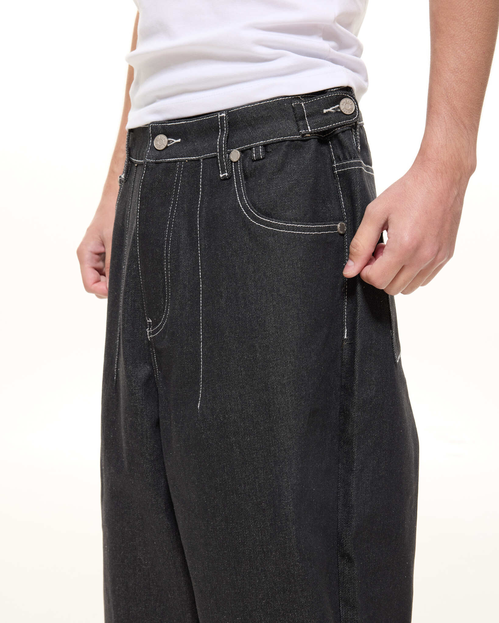 DENIM BAGGY JEANS - BLACK